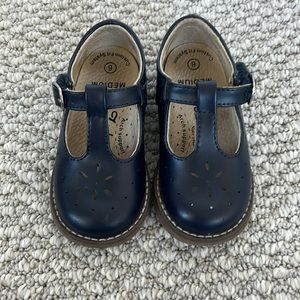 Footmates navy blue size 6